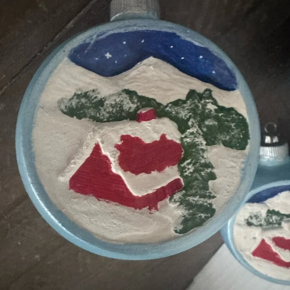 Vintage 1975 Duncan ornaments
